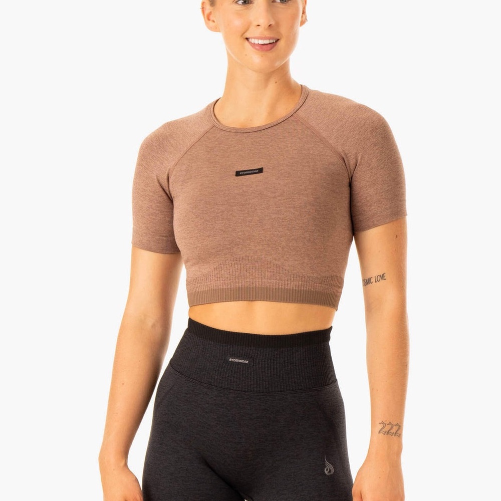 Ryderwear cropped workout top EXCEL SEAMLESS T-SHIRT